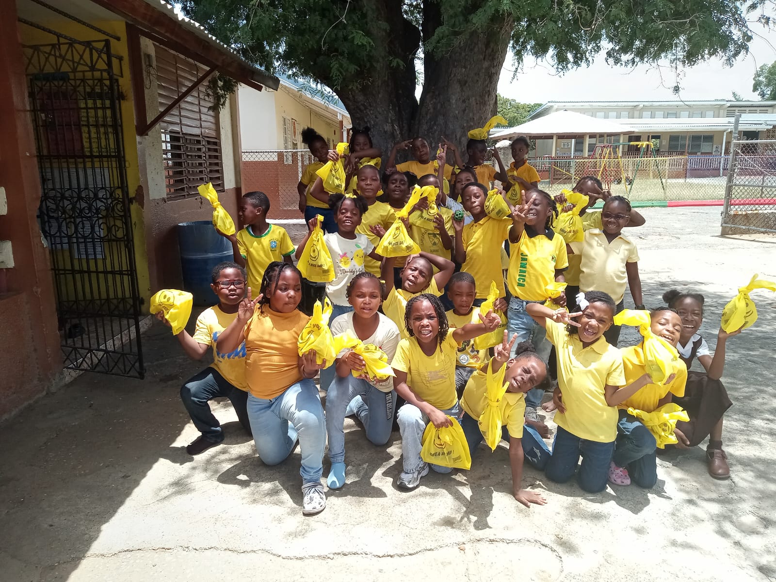 Food distribution program in the community